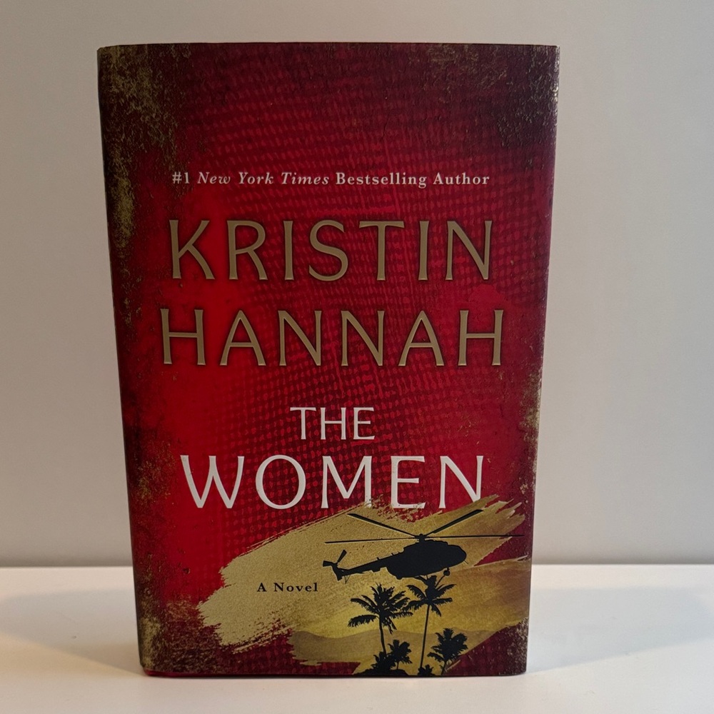 Book 'The Women' by Kristin Hannah